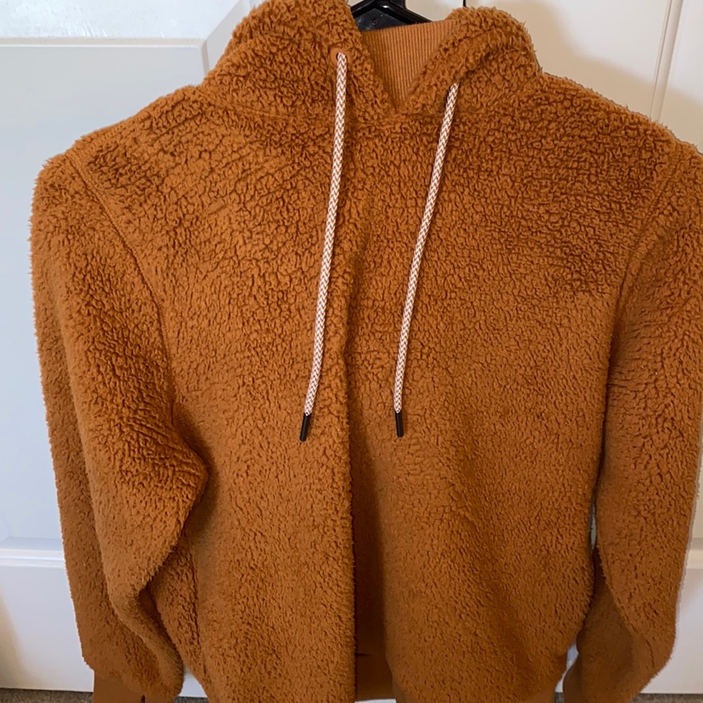 Athleta fuzzy sweatshirt never worn